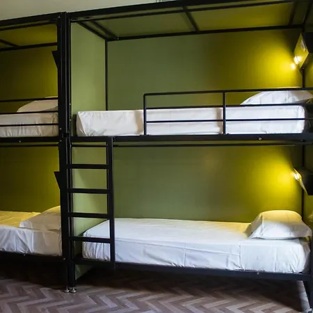 Hostel Yellowsquare *