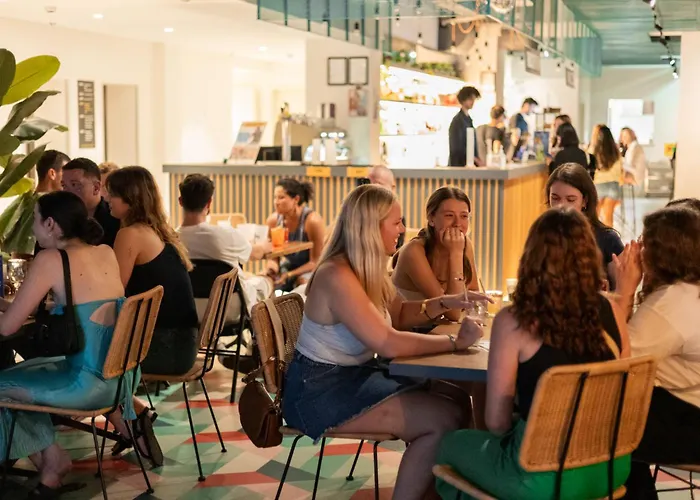 Auberge de jeunesse Yellowsquare