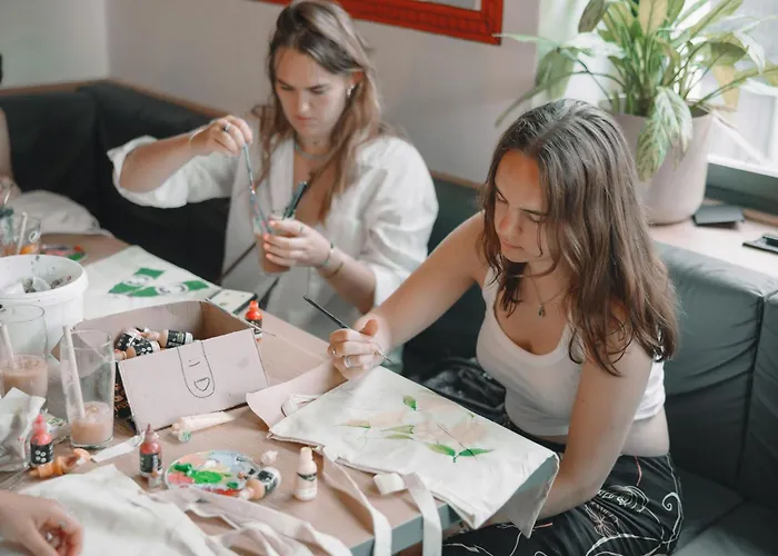 Yellowsquare Auberge de jeunesse *